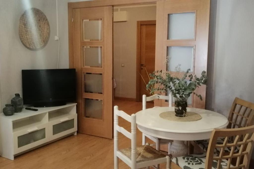 Piso Completo Cerca De Estacion Bus, Tren Y Ferrys Daire Santander Dış mekan fotoğraf